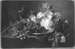 Bloemen en vruchten by Adriana Johanna Haanen