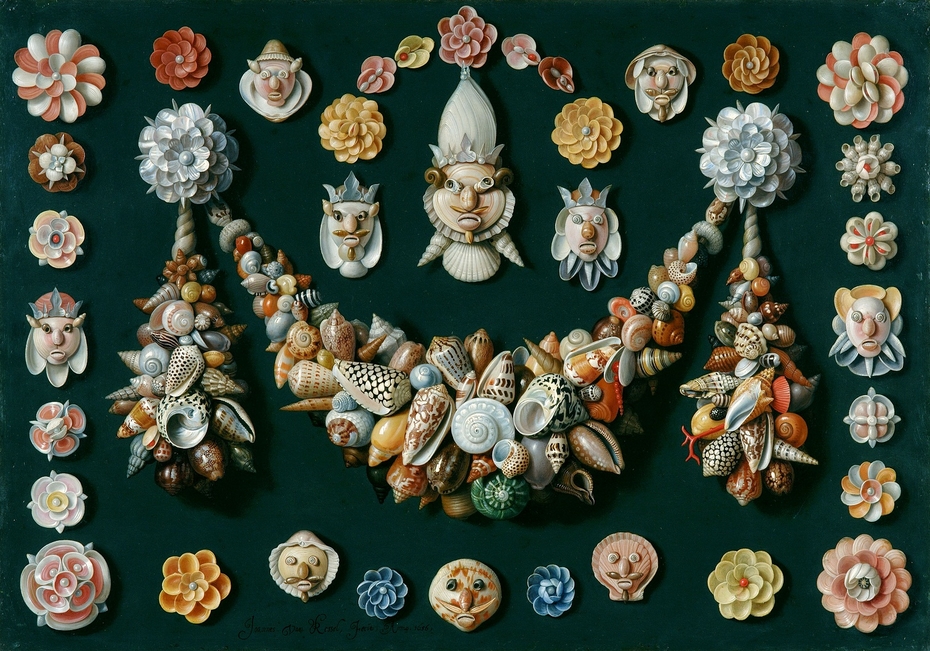 Festoon, masks and rosettes made of shells