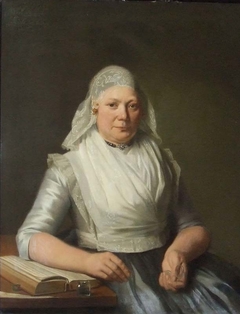 Portret van een onbekende vrouw in Friese dracht by Willem Bartel van der Kooi