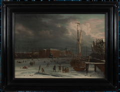 Het Zeemagazijn te Amsterdam en omgeving in het ijs by Albert Meyeringh