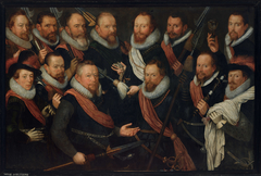 Officieren en vaandeldragers van de Jonge Schutterij by Zacharias Paulusz